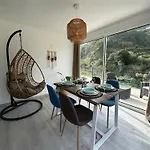 The Valley House São Vicente