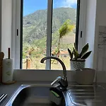 The Valley House São Vicente