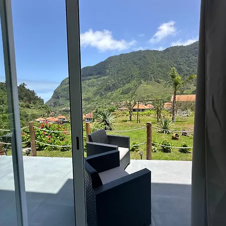 Апартаменты The Valley House