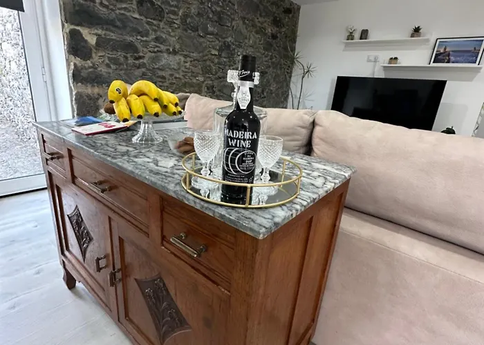 Апартаменты The Valley House