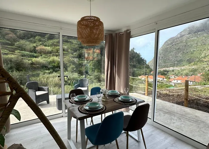 The Valley House * São Vicente