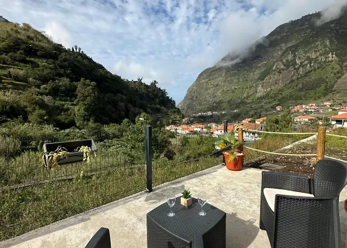 The Valley House São Vicente