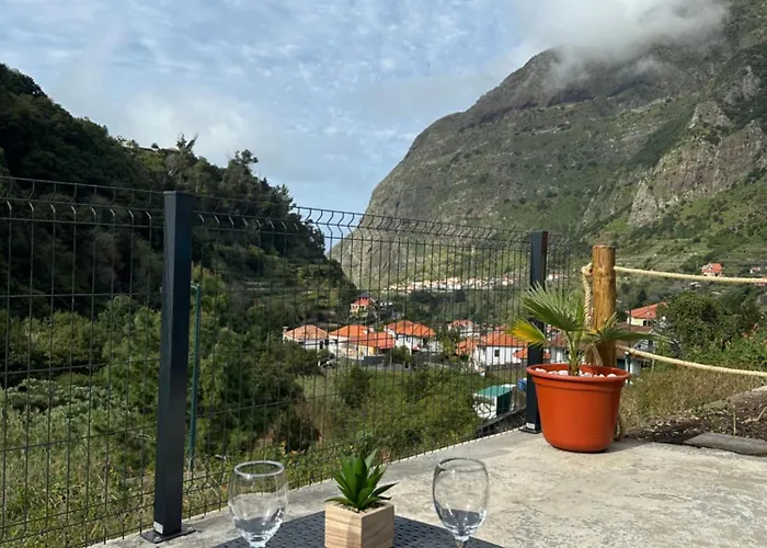 The Valley House * São Vicente